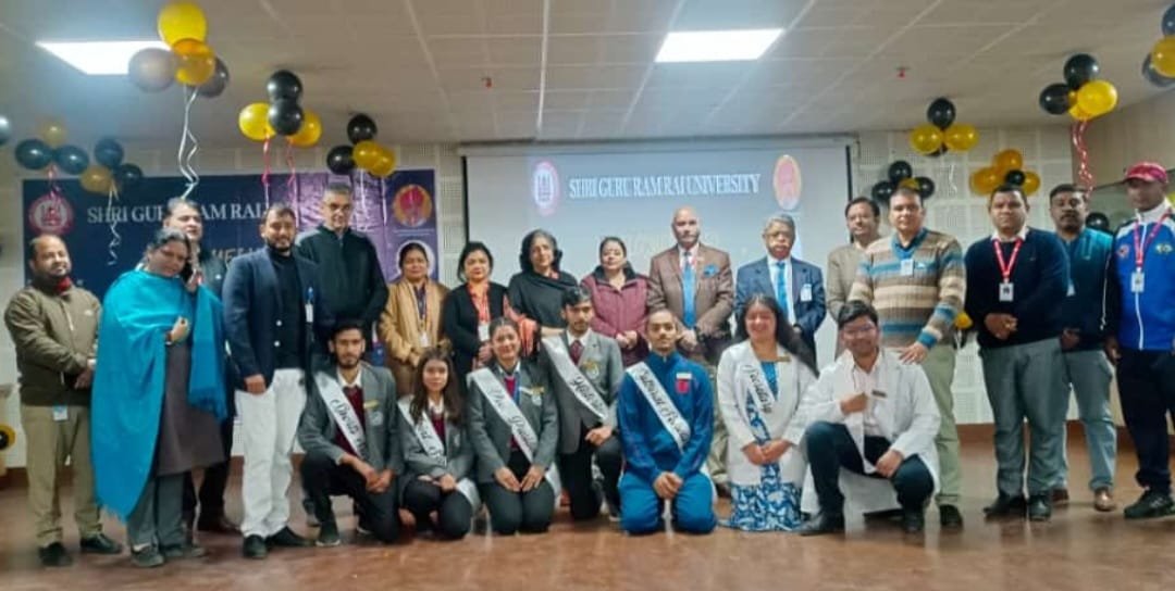 श्री गुरु राम राय विश्वविद्यालय में अलंकरण समारोह में छात्र परिषद ने ली शपथ