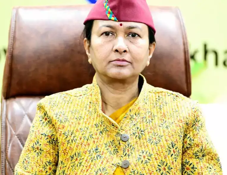 मुख्य सचिव ने जिलाधिकारियों को जनपदों में संचालित हर योजना के आउटकम मॉनिटरिंग की दी सख्त नसीहत