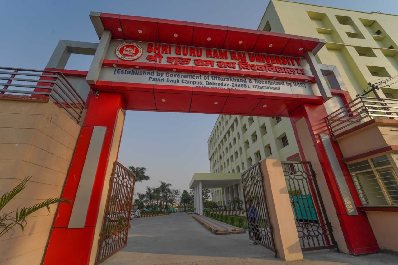 SGRR पीजी कॉलेज में परीक्षा में बाधा डालने पर 30 छात्रों पर मुकदमा दर्ज SGRR पीजी कॉलेज में परीक्षा में बाधा डालने पर 30 छात्रों पर मुकदमा दर्ज