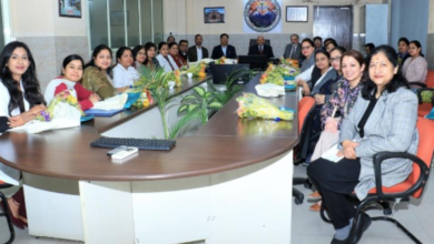 Uttarakhand: दून मेडिकल कॉलेज में कर्मठ महिला डॉक्टर्स व स्टाफ सम्मानित