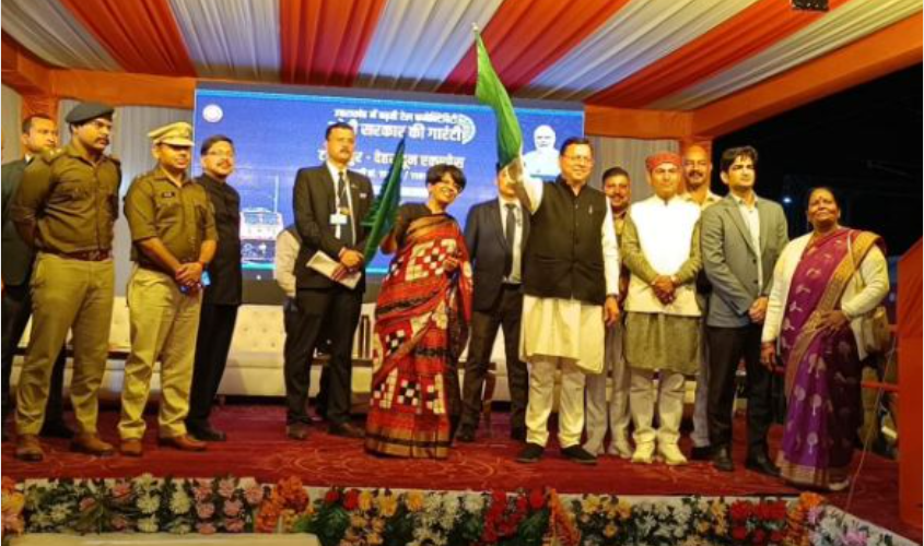 टनकपुर-दून साप्ताहिक ट्रेन का संचालन शुरू,CM धामी बोले- मोदी है तो सब मुमकिन है