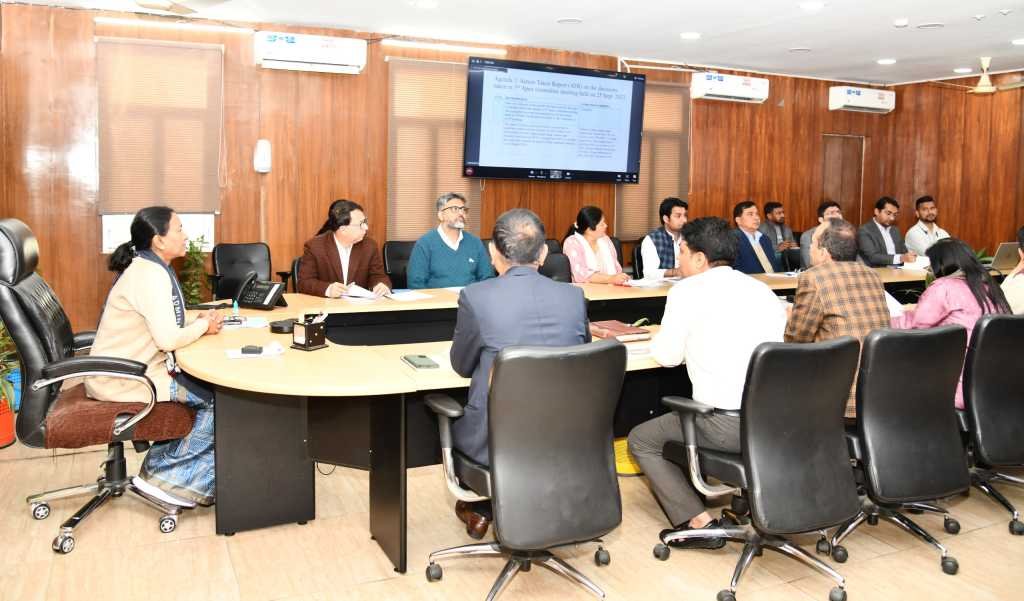 मुख्य सचिव ने जल जीवन मिशन के तहत संचालित सभी प्रोजेक्ट्स को जून 2024 तक पूर्ण करने की डेडलाइन दी