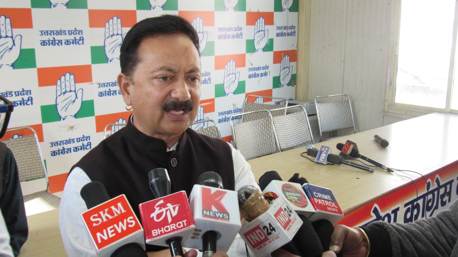 मोदी पर लगाया धर्म और जातिवाद की राजनीति करने का आरोप