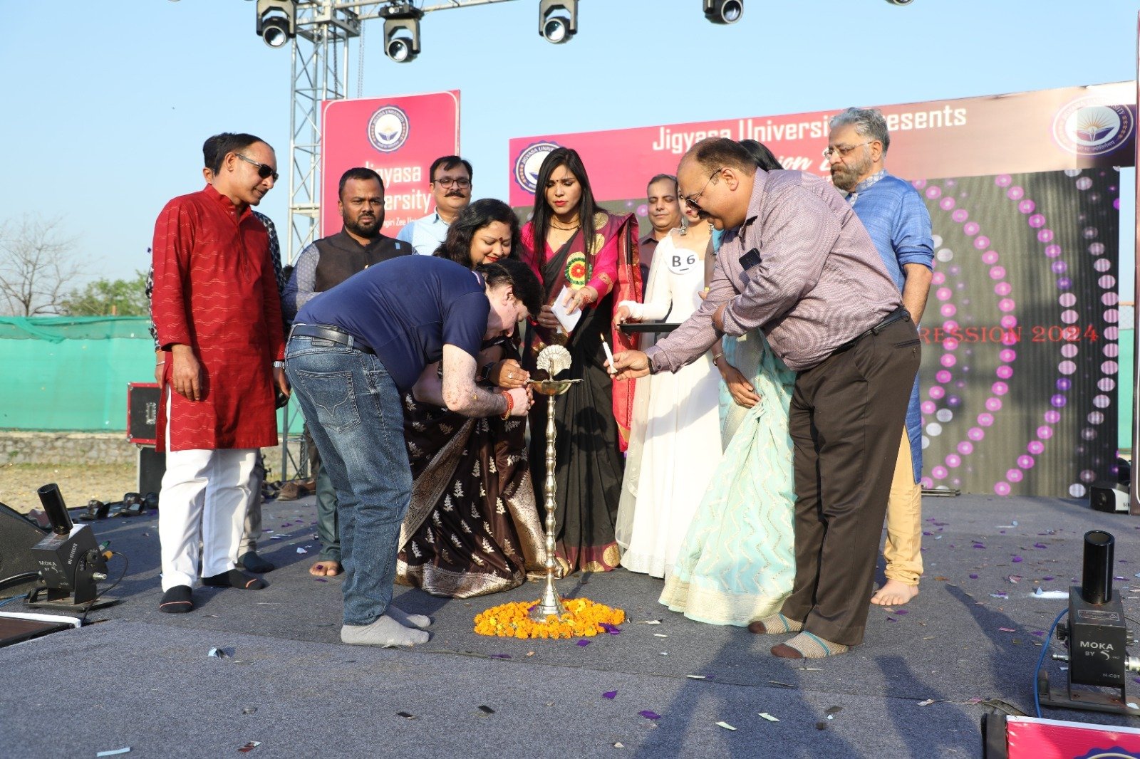 जिज्ञासा विश्वविद्यालय ने किया सांस्कृतिक कार्यक्रम का आयोजन