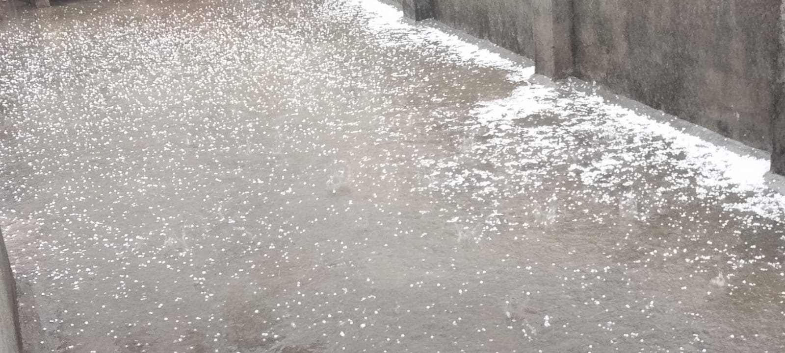 राजधानी देहरादून में पड़े जमकर ओले