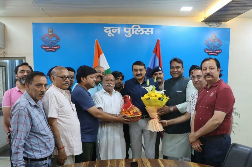 व्यापार मण्डल ने किया एसएसपी को सम्मानित