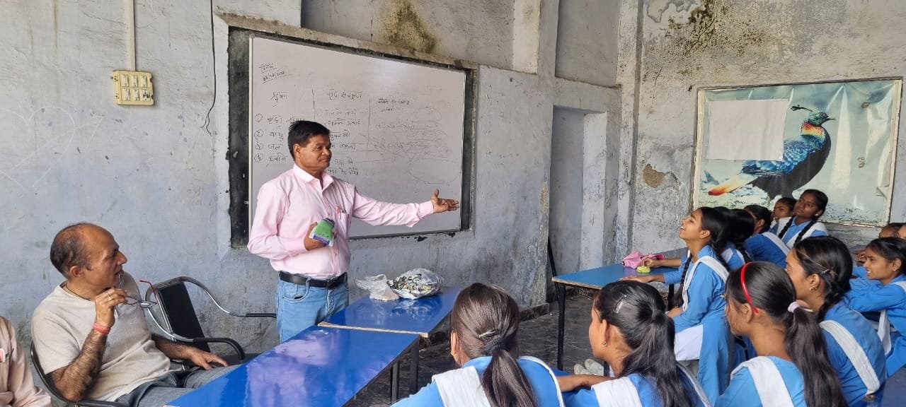 पब्लिक इंटर कॉलेज में बस्ता रहित दिवस