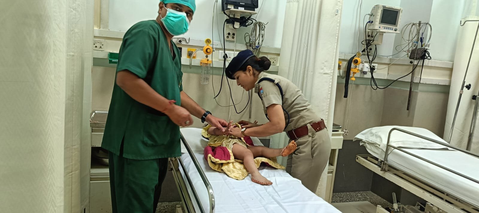 मासूम बच्ची के लिये भगवान बने दून एसएसपी