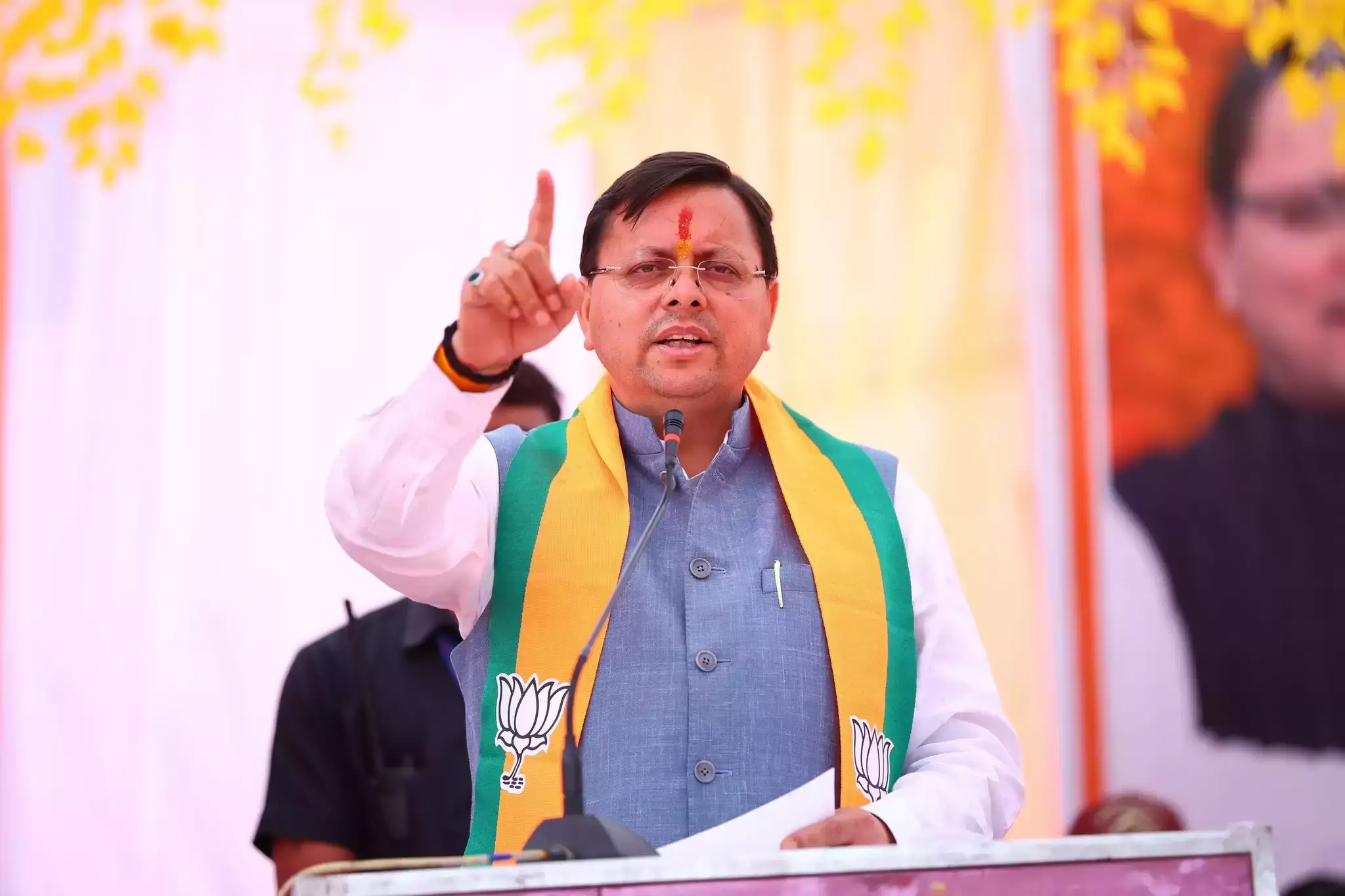 CM धामी ने अल्मोड़ा में अजय टम्टा के समर्थन में जनसभा को किया संबोधित