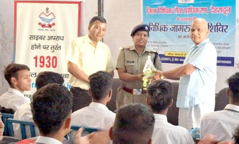 गांधी इंटर कॉलेज में जागरूकता शिविर का आयोजन