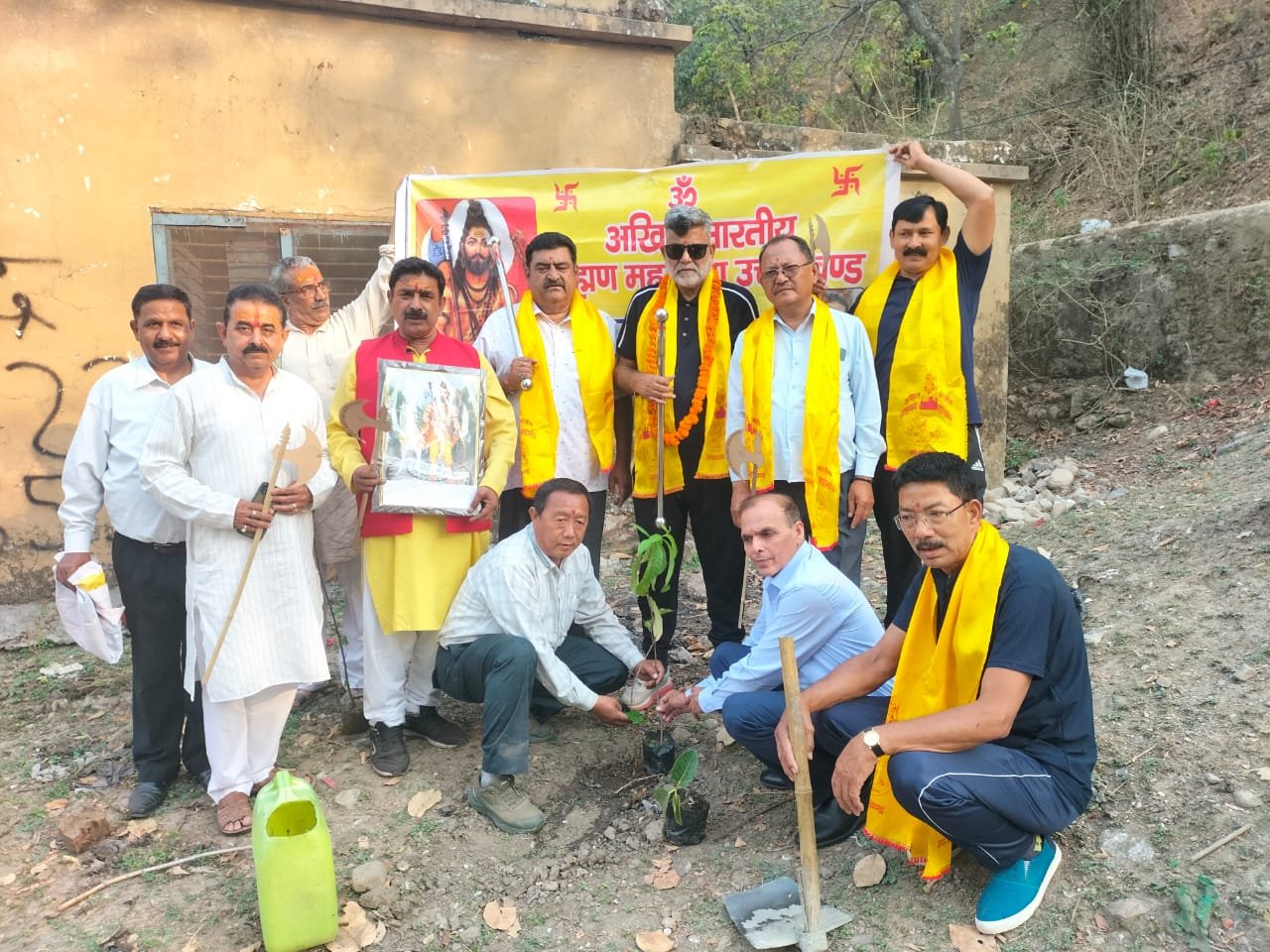 अखिल भारतीय ब्राह्मण सभा ने किया रुद्राक्ष के पेड़ों का रोपण