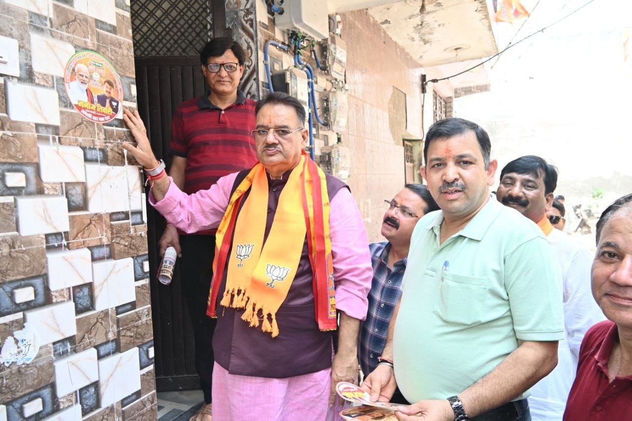 उत्तर पूर्वी दिल्ली में कैबिनेट मंत्री ने किया जनसंपर्क