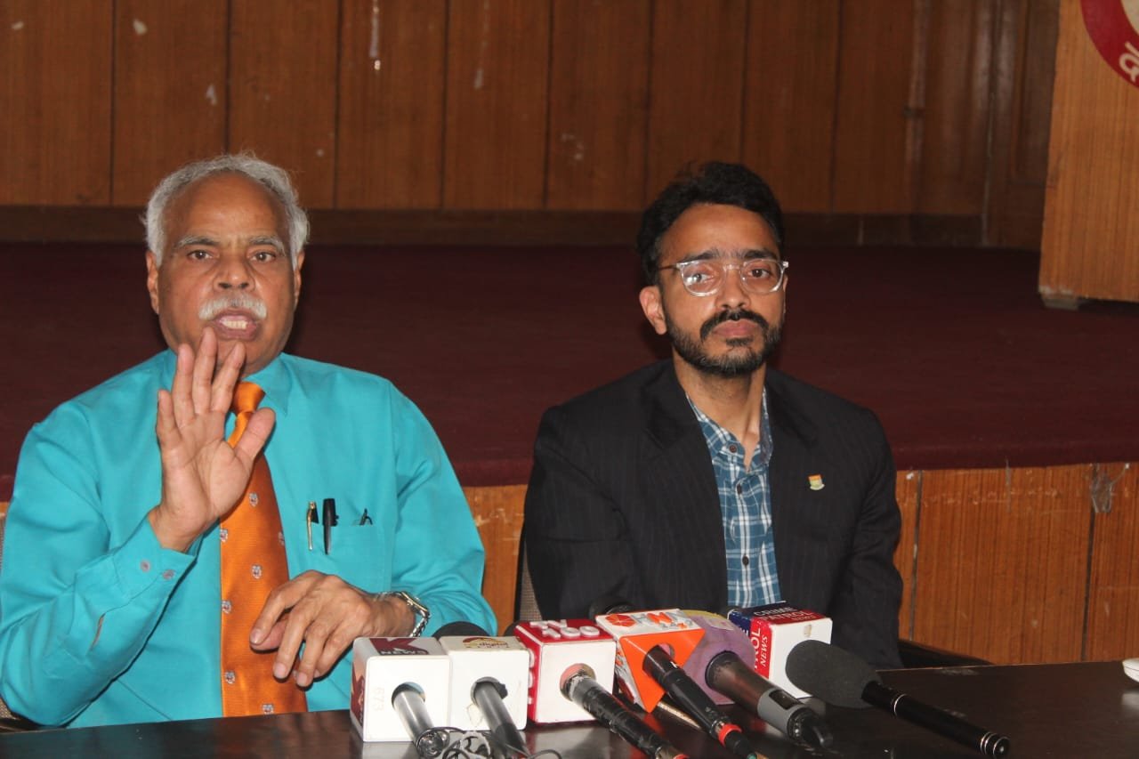 निःशुल्क जन जागरूकता व्याख्यानों का आयोजन : डॉ. संजय