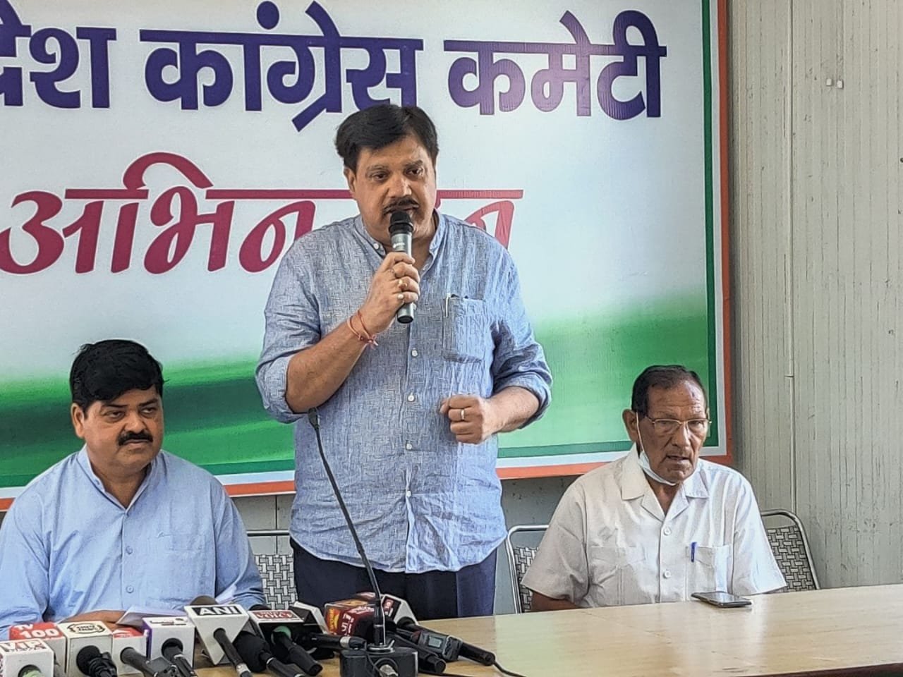 डेंगू दस्तक दे चुका, हाथ पर हाथ धरे बैठी  सरकार : राजीव महर्षि