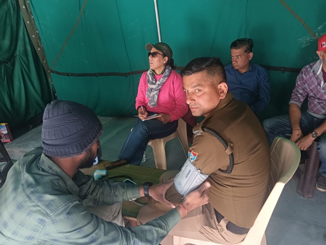 जवानों के लिये श्री बद्रीनाथ में निशुल्क स्वास्थ्य शिविर आयोजित