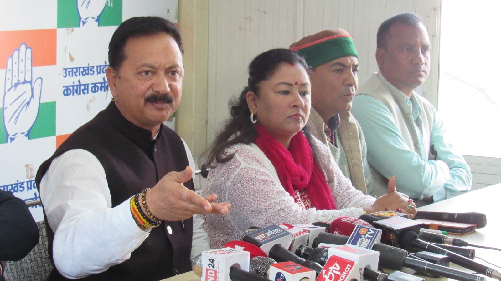 चारधाम यात्रा पूरी तरह चढी सरकारी अव्यवस्थाओं की भेंट