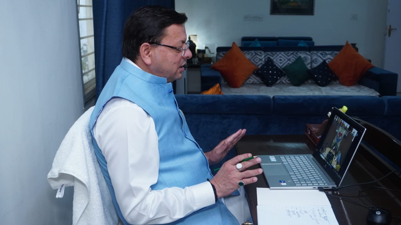 सीएम ने की चारधाम यात्रा व्यवस्थाओं के संबंध मे समीक्षा