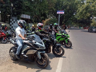 बाइक रैली आयोजित कर दिया पर्यावरण बचाओ का संदेश बाइक रैली आयोजित कर दिया पर्यावरण बचाओ का संदेश