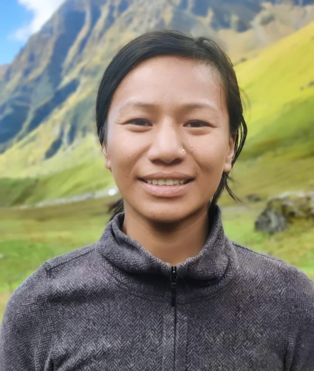 स्नो गर्ल को किया जाये सम्मानित