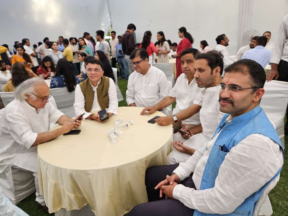 लोकसभा चुनाव के अनुभवों पर चर्चा