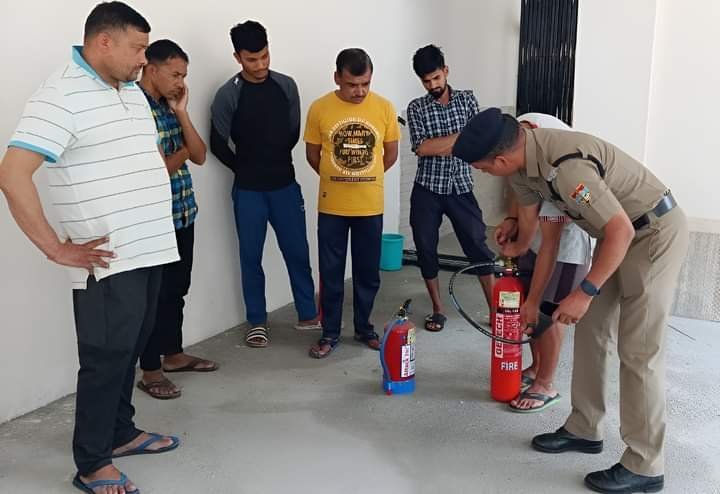 फायर सर्विस ने किया फायर रिस्क निरीक्षण