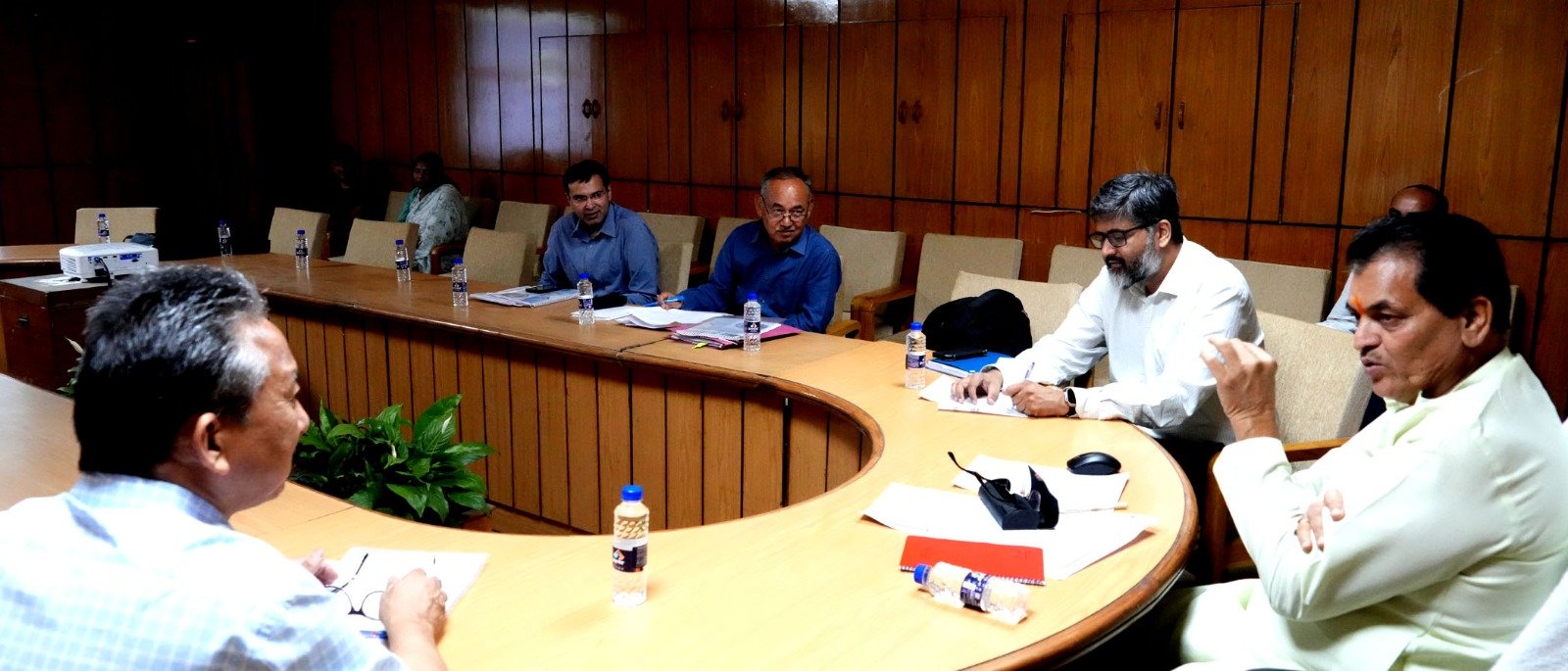 प्रदेश के वित्त मंत्री ने निकाले “बिल लाओ इनाम पाओ योजना“ के तहत लक्की ड्रा