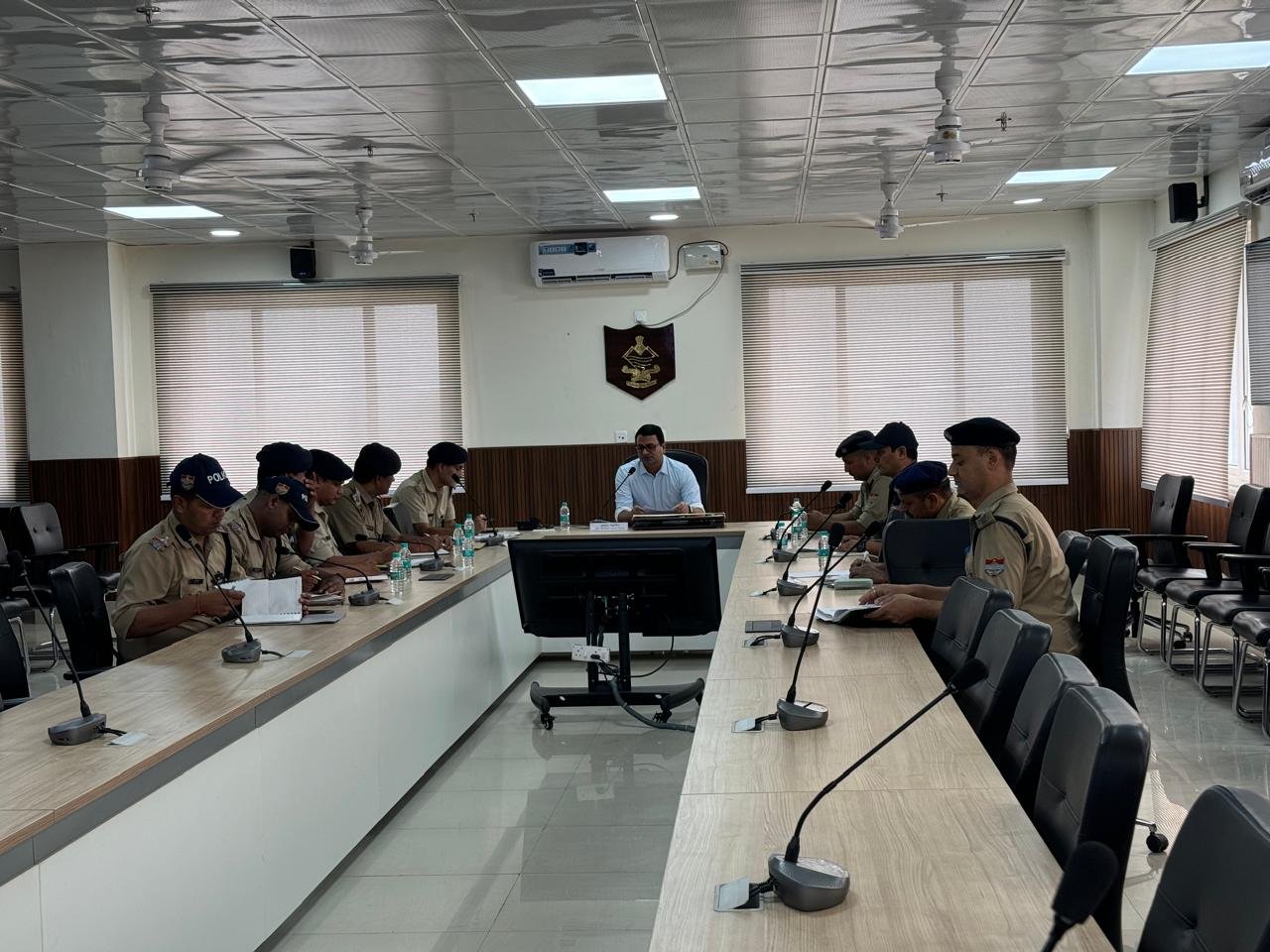 सड़क सुरक्षा के सम्बन्ध में समीक्षा बैठक आयोजित