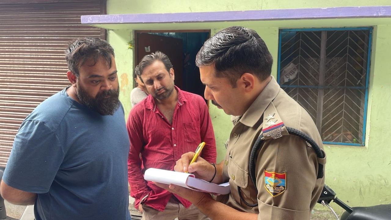 व्यापक स्तर पर चला दून पुलिस का सत्यापन अभियान