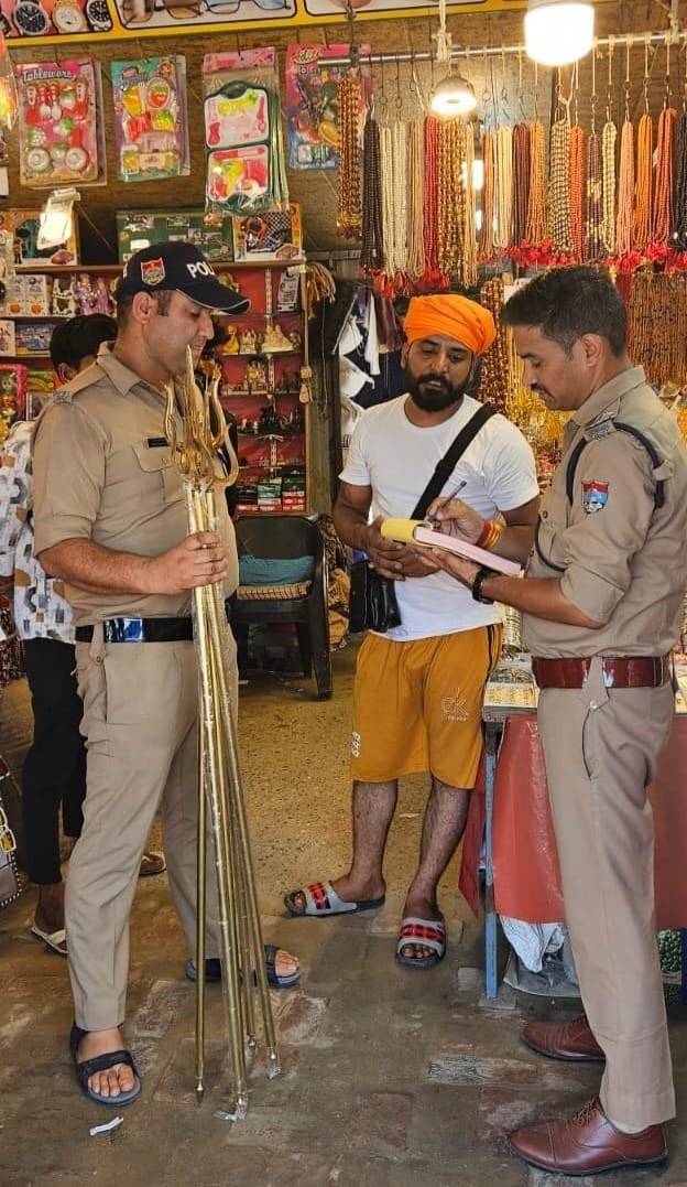 पुलिस ने चलाया चैकिंग अभियान