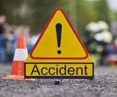 सड़क हादसे में दो युवकों की मौत सड़क हादसे में दो युवकों की मौत