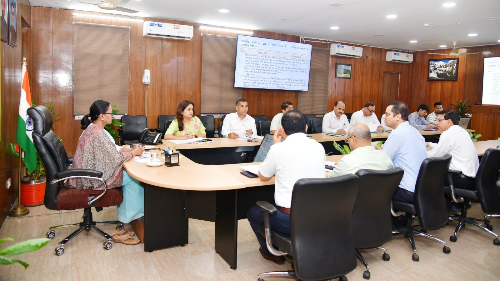 मुख्य सचिव ने कलेक्शन सेन्टर की वास्तविक उपयोगिता के सम्बन्ध में रिपोर्ट तलब की