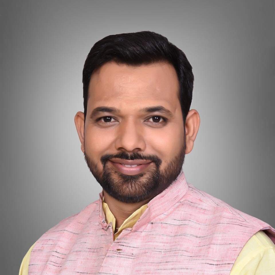 घोटाले के दोषियों को बचाने का प्रयास कर रही सरकार : संदीप