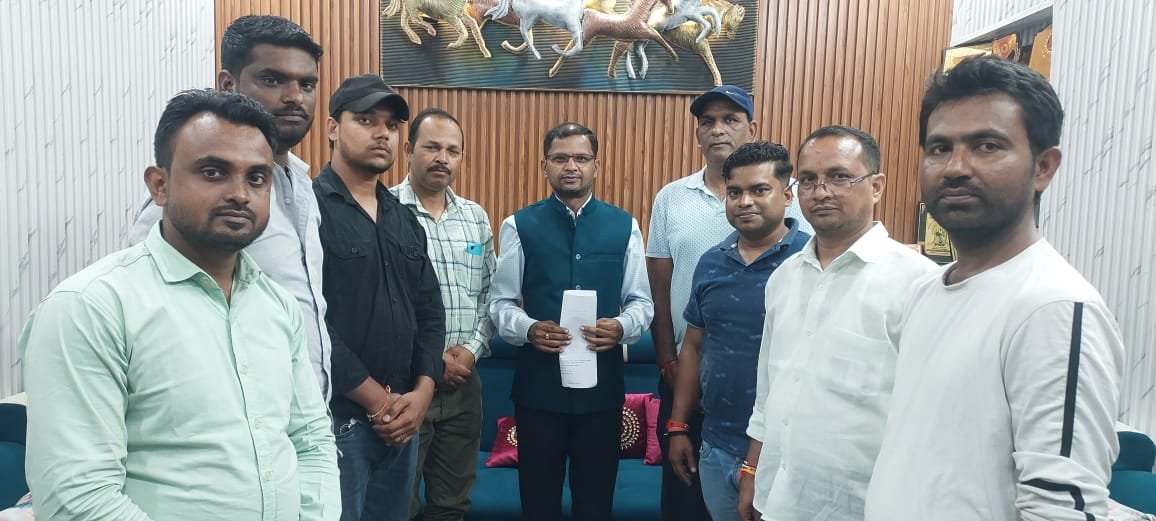 वाहन चालकों की विशेष बैठक आयोजित