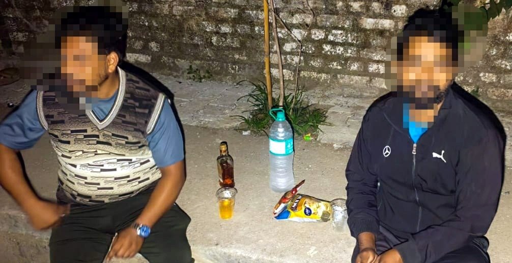 शराबियों के विरुद्ध दून पुलिस का अभियान जारी