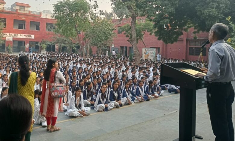 तंबाकू मुक्त भारत : जेआरसी ने तंबाकू से हानियों बारे जागरूक किया