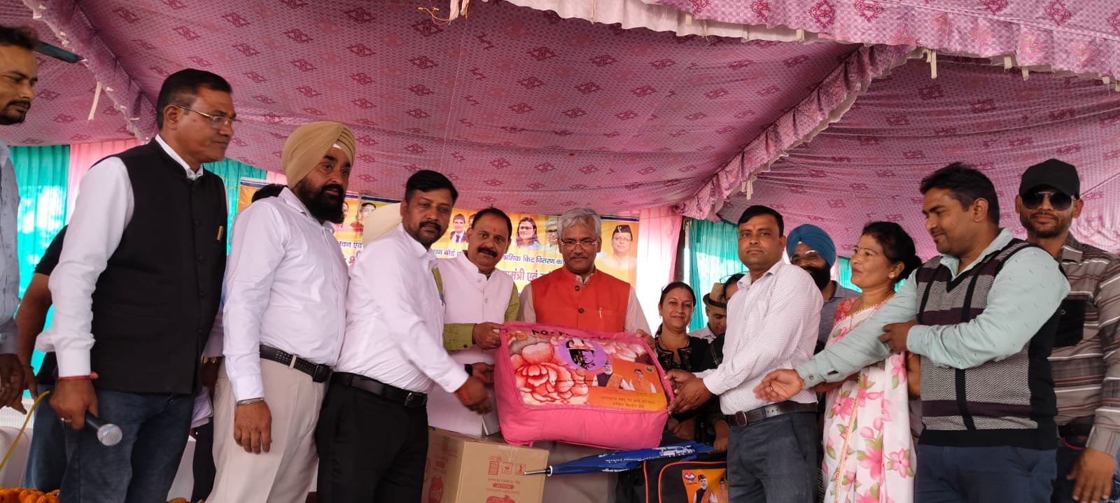 श्रमिक हमारे विश्वकर्मा- त्रिवेंद्र सिंह रावत