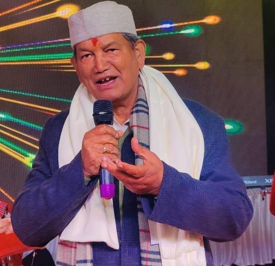 पूर्व मुख्यमंत्री को पसंद नहीं आ रहा नामचीन संस्थाओं का नाम बिगाड़ना