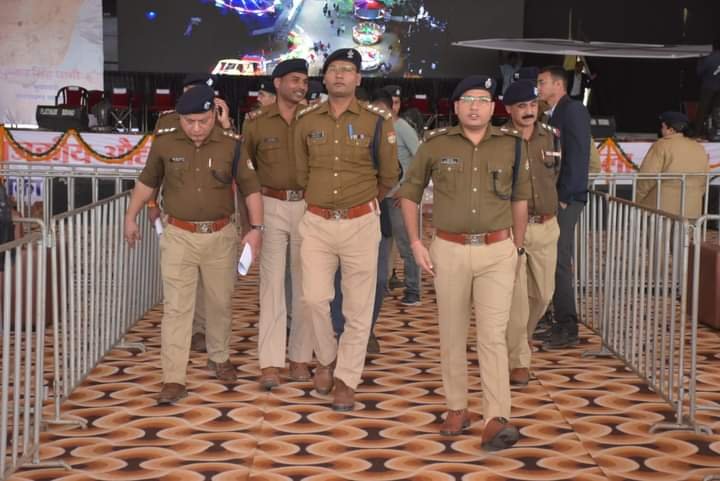 गौचर मेले की तैयारियों का पुलिस अधीक्षक ने किया निरीक्षण