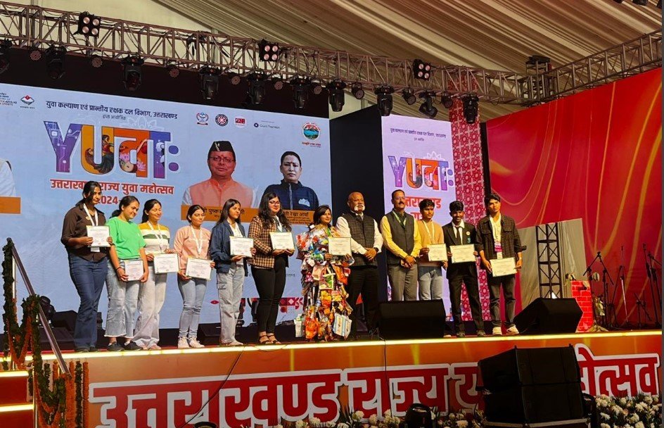 एडीजी ने किया वेस्ट वॉरियर्स के स्वयंसेवकों को सम्मानित