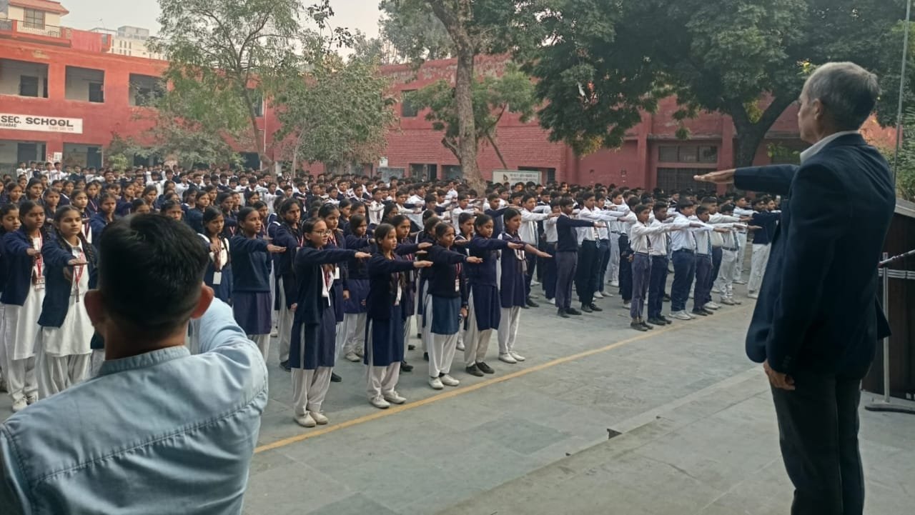 संविधान दिवस पर जेआरसी द्वारा जागरूकता कार्यक्रम आयोजित