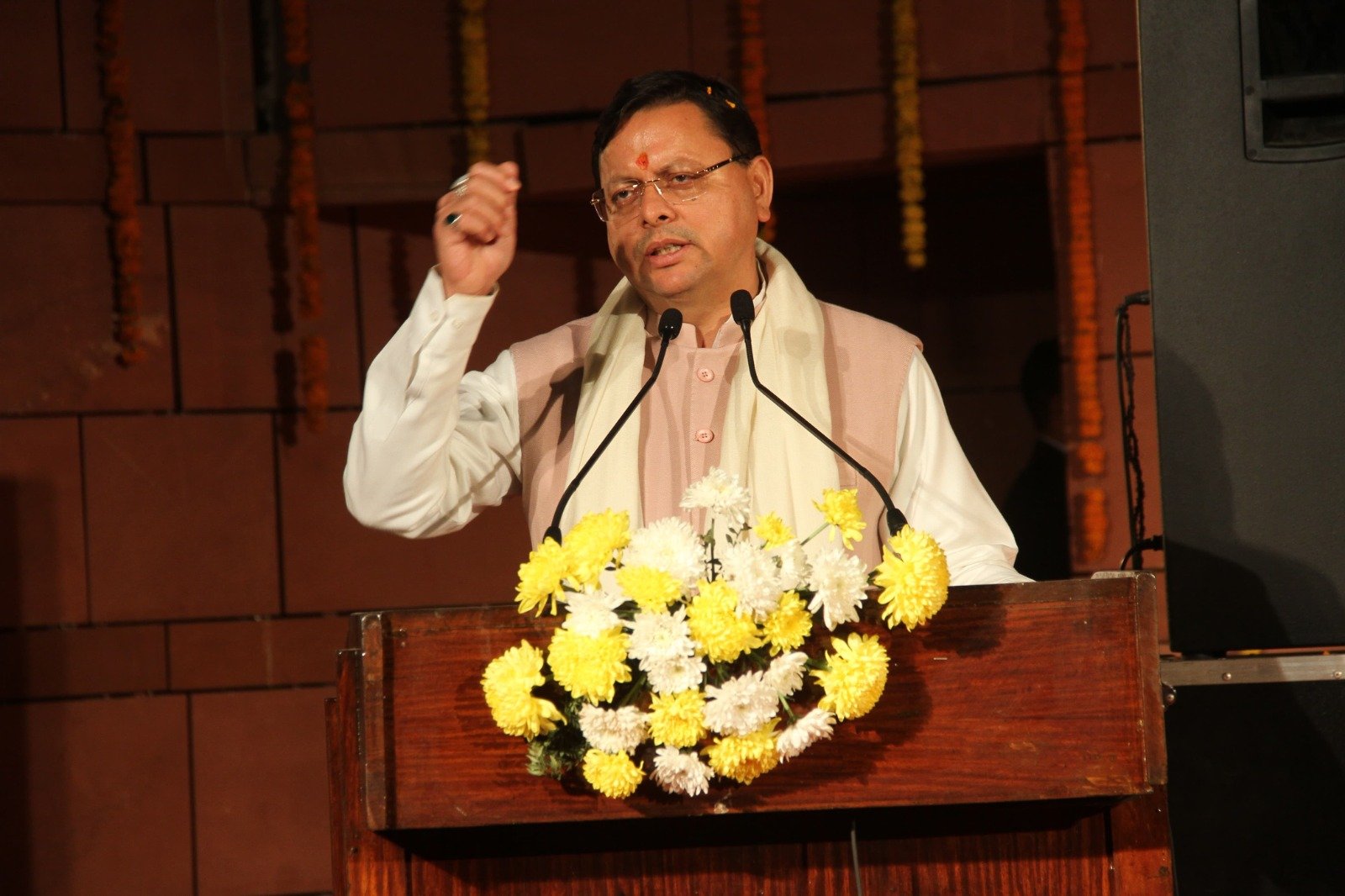 मुख्यमंत्री ने ली उच्च स्तरीय बैठक, अधिकारियों को दिये निर्देश