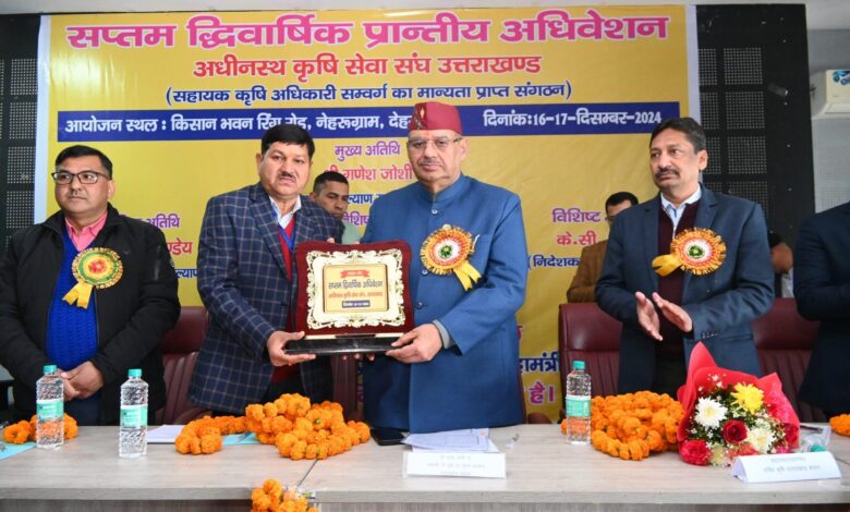 किसी भी विभाग की रीढ़ होते हैं, अधिकारी और कर्मचारी : गणेश जोशी किसी भी विभाग की रीढ़ होते हैं, अधिकारी और कर्मचारी : गणेश जोशी