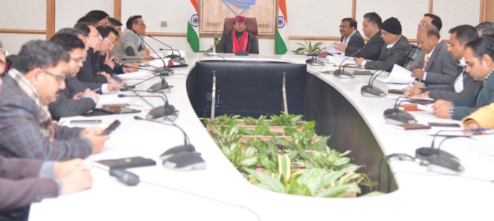 अवशेष राजस्व प्राप्ति को समय से पूरा करने के सम्बन्ध में समीक्षा बैठक आयोजित