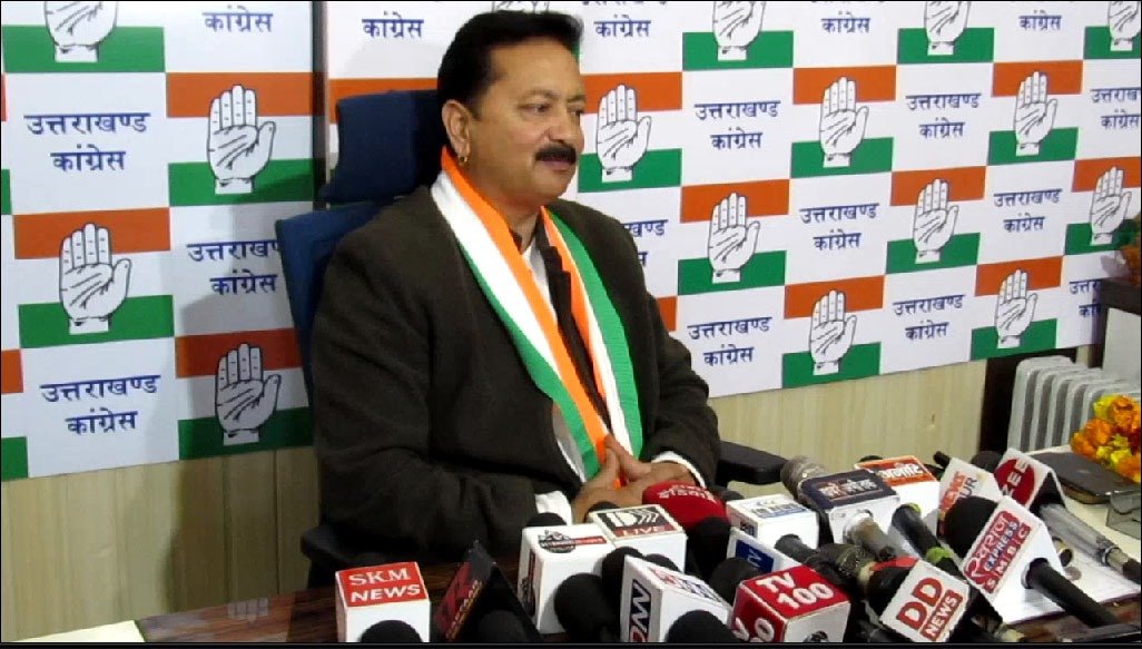 आदर्श चुनाव आचार संहिता के उल्लंघन का आरोप