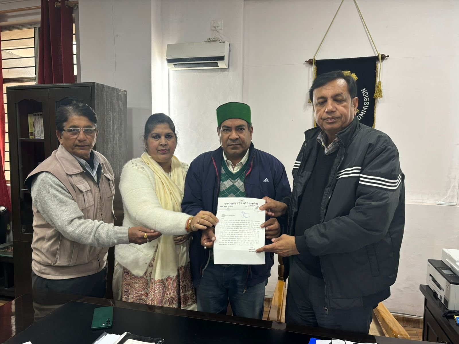 चुनावी गड़बड़ियों के संबंध में अतिरिक्त सावधानी और सुरक्षा बरतने के संबंध में की वार्ता