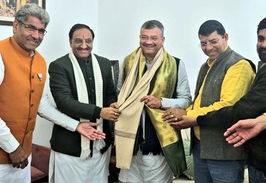 नवनिर्वाचित महापौर ने की पूर्व सीएम से मुलाकात