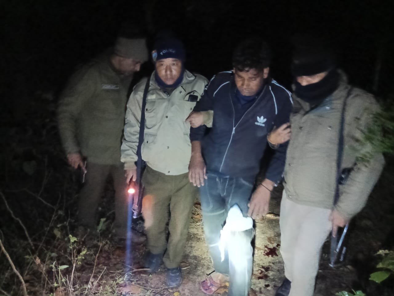 गौकशी की घटना में शामिल अभियुक्त पुलिस मुठभेड़ में हुआ घायल