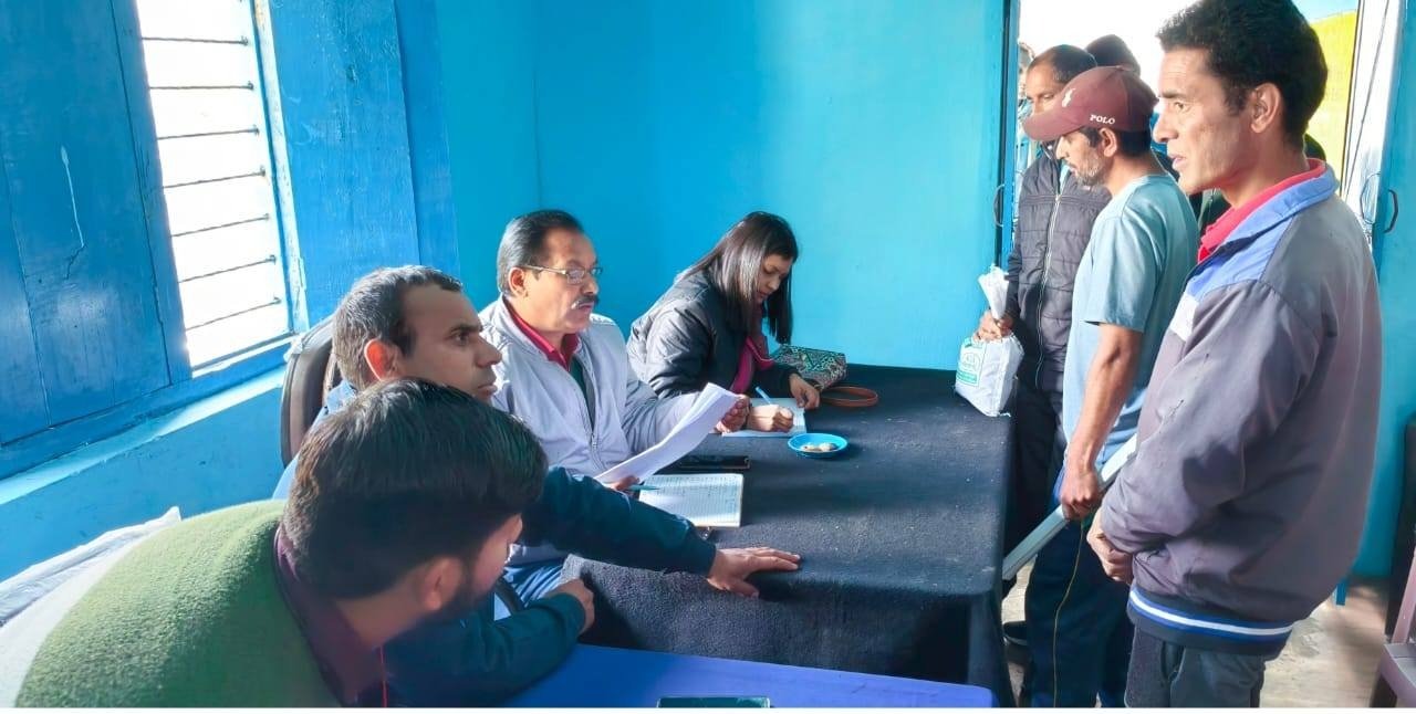 जनता के द्वार कार्यक्रम के तहत ग्राम चौपाल कार्यक्रम आयोजित