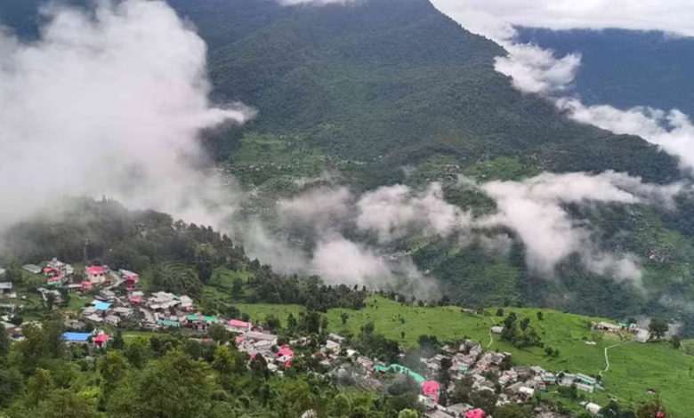 आज पहाड़ों में हल्की बारिश की संभावना, जानें क्या है मौसम विभाग का पूर्वानुमान