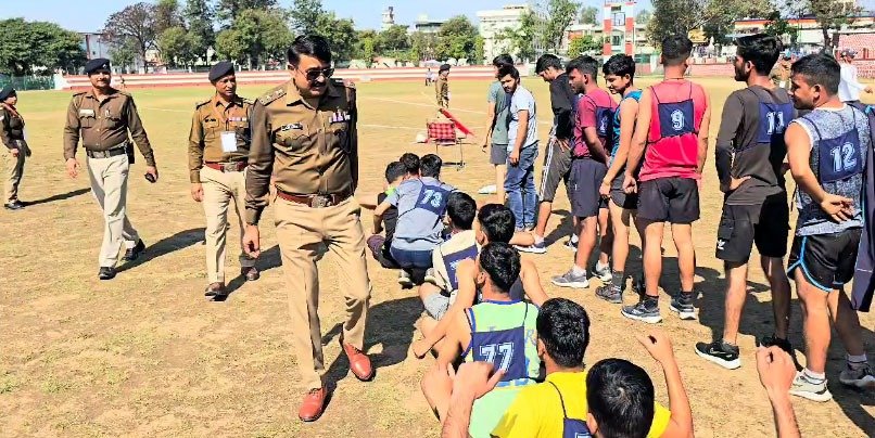 एसएसपी ने किया परीक्षा में अच्छा प्रदर्शन करने के लिए प्रोत्साहित